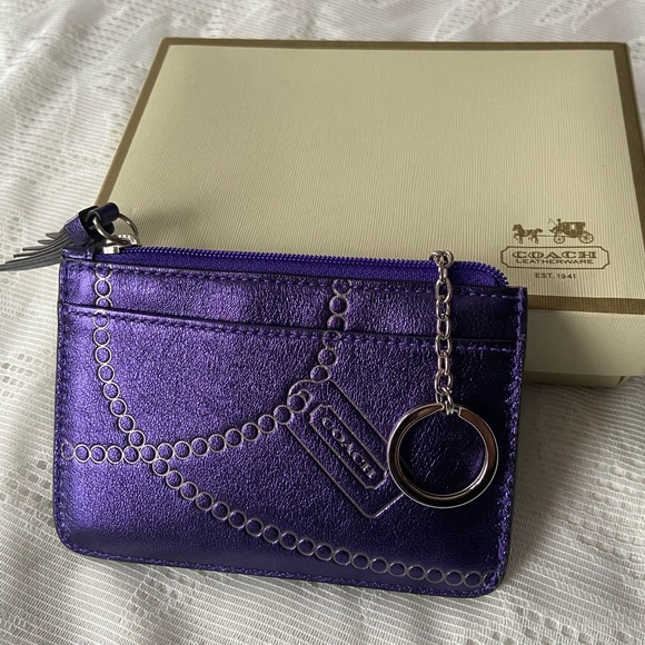 🔥COACH Vintage coin purse  Gifting 🎁 Classy Authentic ⭐️. Not from outlet - Picture 5 of 11